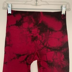 Lululemon Red and Black Tie Dye Leggings